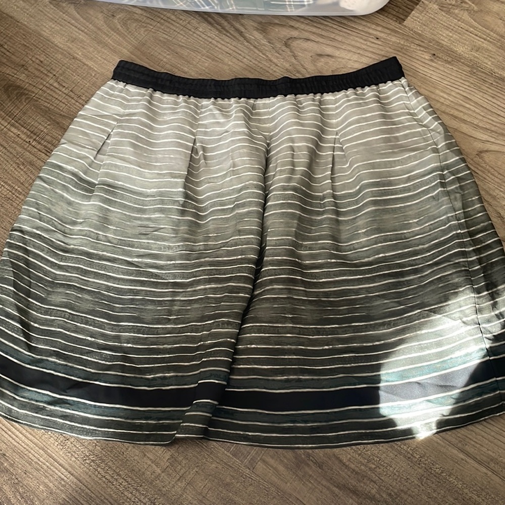 NEW VINCE SKIRT